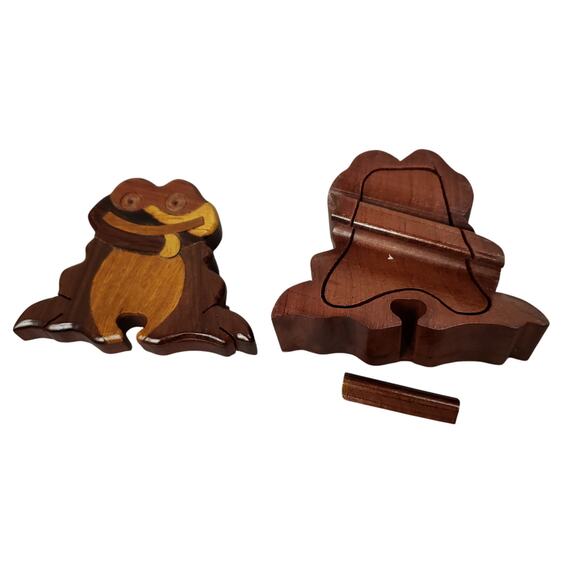 Hand Carved Wooden Frog Mohogany Figure Puzzle Box Secret Trinket Box Inside! - Picture 8 of 11